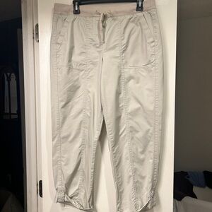 Talbots Elastic Waist Pull Up Cotton Roll Cuff Tan Khaki Pants Women’s Size 10